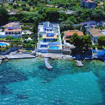 Pearl Exclusive Waterfront Shared Infinity Pool & Private Sea Access Santa Flavia