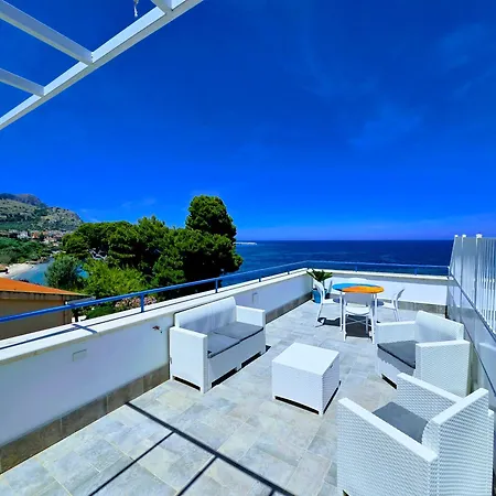 Pearl Exclusive Waterfront Shared Infinity Pool & Private Sea Access Appartement Santa Flavia
